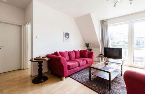Vizivaros Apartment | Penthouse -By the Danube