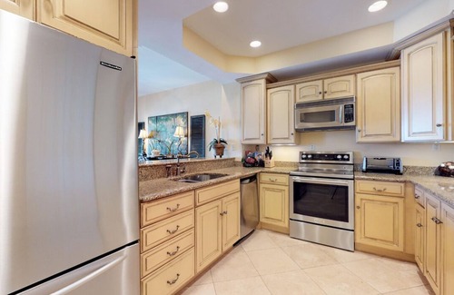Shelter Cove Villa | Penthouse Condo with Yacht Views!