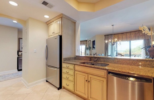 Shelter Cove Villa | Penthouse Condo with Yacht Views!