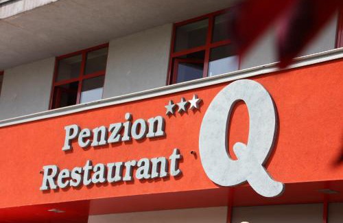 Zvolen House | Penzión*Q