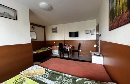 Sever House | Penzión Rozália