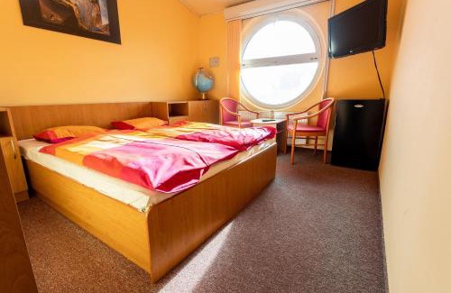 Prosek Hotel | Penzion Školička