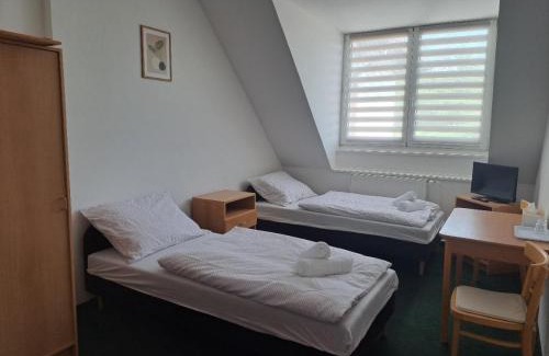 Dobrovice House | Penzion Škubánek