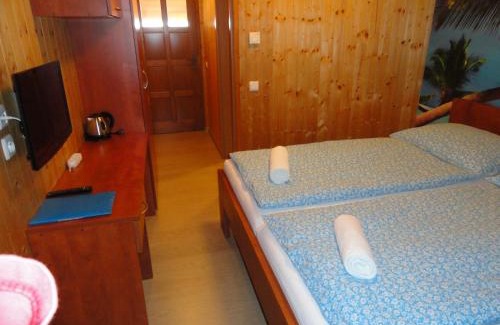 Zar House | Penzion Žumberk