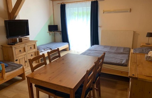 Hojsova Straz House | Penzion a Restaurace Vyhlídka