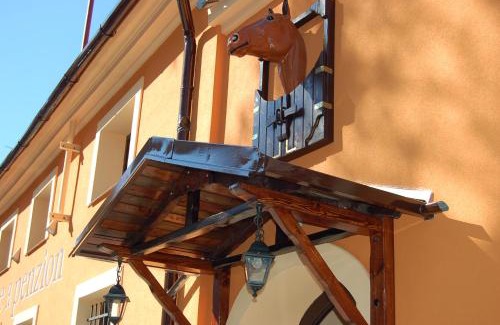 Kromeriz House | Penzion a Restaurace Na Jízdárně