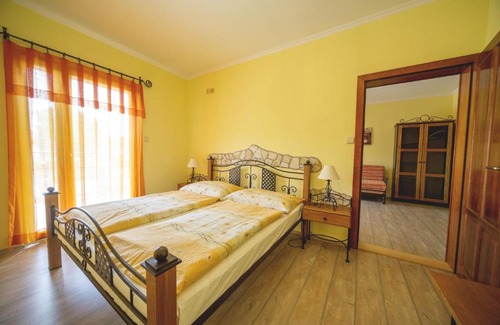 Sturovo Villa | Penzion El Camino