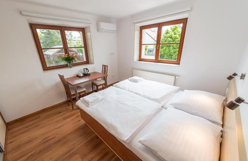 Trebon House | Penzion Leknín