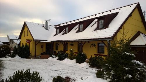 Karlovy Dvory House | Penzion Lipno Jantar