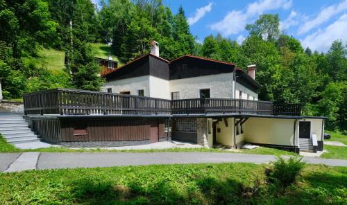 Paseky nad Jizerou Bed & Breakfast | Penzion Mája - polski pensjonat w czeskich Karkonoszach