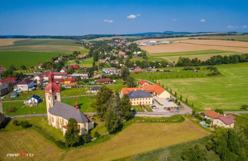 Dubenec House | Penzion na Faře