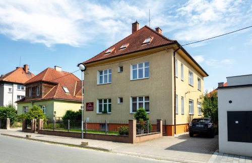Zlin House | Penzion na Smetance