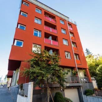 Nusle House | Penzion Palouček