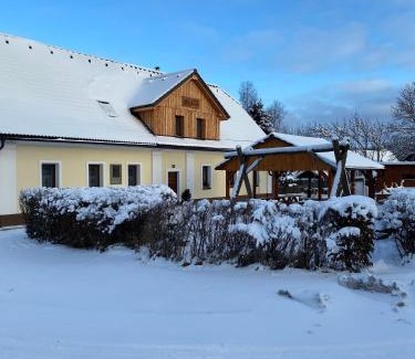 Frysava pod Zakovou horou House | Penzion Stanice lyžařů Fryšava