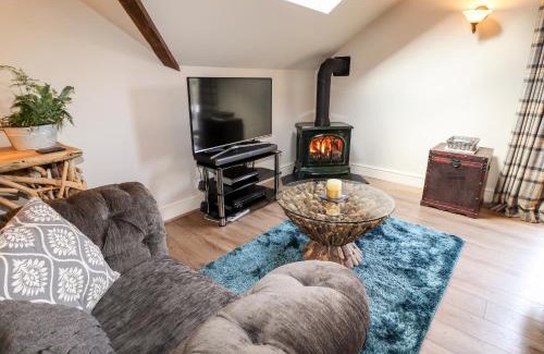 Lakeside House | Peony Cottage