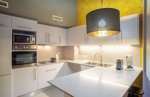 Figueres Apartment | PEP VENTURA, PEP01 - Moderno Apartamento con llave inteligente