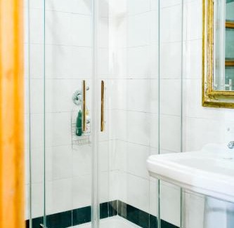 Nettuno Bed & Breakfast | PepeRosa B&B and Events