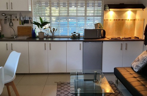 Greater Johannesburg Metropolitan Area Hotel | Pepper Tree BnB