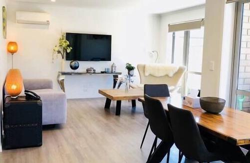 Lower Shotover House | Perfect, Bright and Sunny Home
