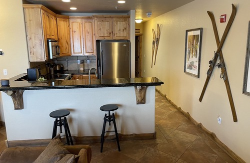 Fraser Condo | Perfect condo close to town & ski resort for up to 4 people