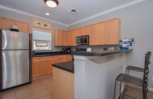 Dadeville Condo | Perfect condo on Beautiful Lake Martin!