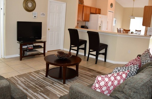 Thousand Oaks House | Perfect Family Villa with Private Pool and featured Gameroom minutes away from Disney!