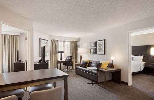 Reno/Tahoe Airport Resort | Perfect for Meetings! 3 Modern Units, near Reno-Tahoe International Airport