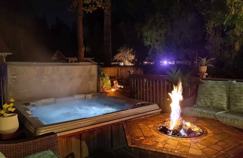 Lake Marcel-Stillwater House | Perfect Getaway★ King Suite★Private Hot Tub★Fire Pit