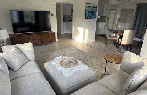 Belle Vista House | Perfect Holiday Beach Home with private Pool,nPets welcome and stay Free