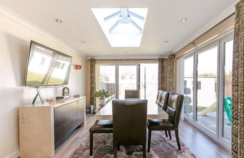 Oxford House | Perfect home on a quiet street
