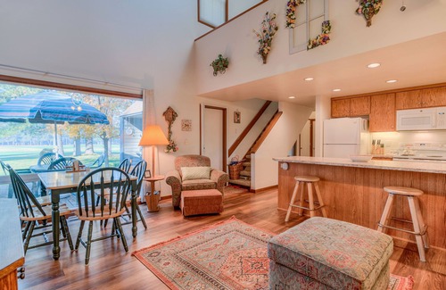 Overlook Park Condo | Perfect Location, Near Golf Course, SHARC passes