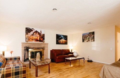 Seaside House | Perfect location to see all of the Monterey Peninsula has to offer