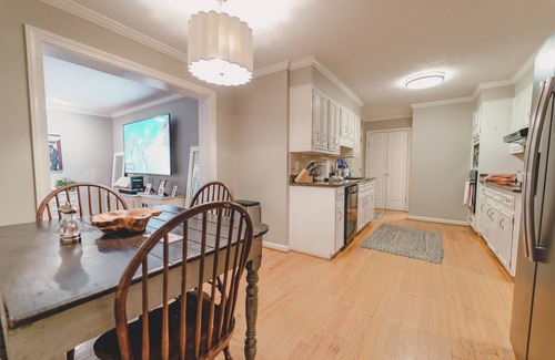Martinez House | Perfect Masters Home! 6.5 miles to Augusta National. 1 Night Min.
