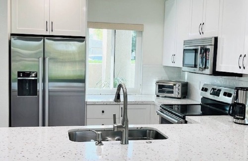 Palm Springs Condo | PERFECT POOLSIDE HIDEAWAY