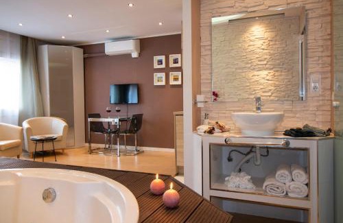 Can Baro Apartment | Perfect Romantic Getaway, Cozy Retreat with Jacuzzi