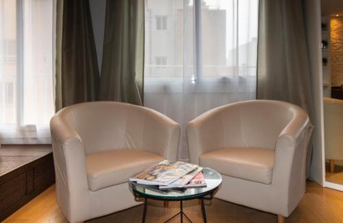 Can Baro Apartment | Perfect Romantic Getaway, Cozy Retreat with Jacuzzi