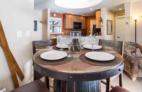 Purgatory Condo | Perfect San Juan Mountain Getaway! Fireplace, Spa Bathroom, Amazing Views!
