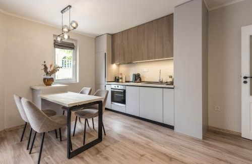 Varna Apartment | Perfect Stay Near Sea Garden 4