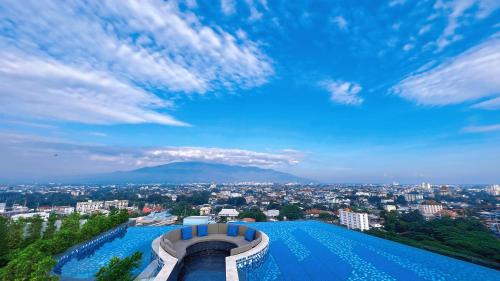 Don Kaeo Apartment | Perfect top pool view condo Astra sky river