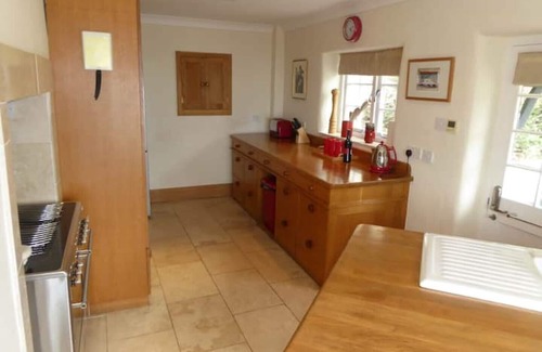 Polperro Cottage | Perfect view from every room and a hot tub too.