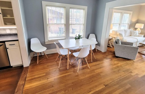 East Hill House | Perfectly Placed East Hill Bungalow