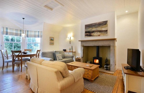 Bamburgh House | Periwinkle