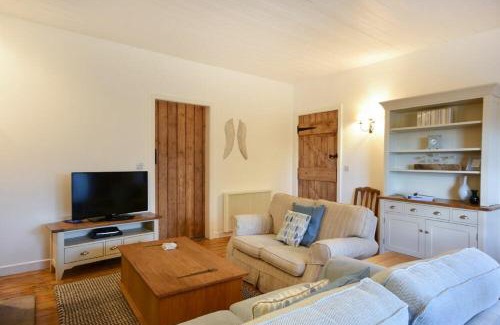 Bamburgh House | Periwinkle