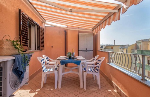 La Pietraia Apartment | Perla Marina, Attico a 200 metri dal mare