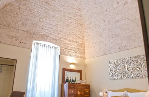 The Trulli of Alberobello Bed & Breakfast | Perlage Suite Luxury B&B