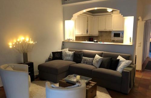 Saint-Tropez City Centre Apartment | Perrine Duplex