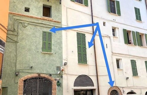 Old Town Apartment | Perugia Piazza MatteottiAbbraccio Etrusco