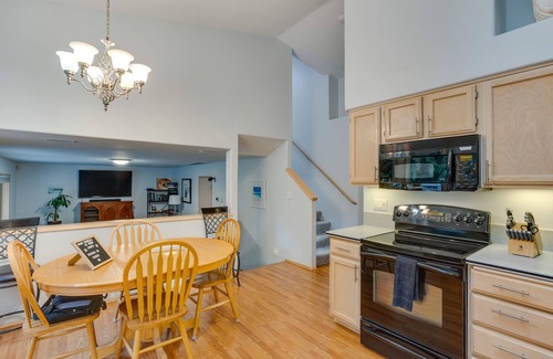 Bonney Lake House | Pet & Family Friendly Bonney Lake Home: Game Room