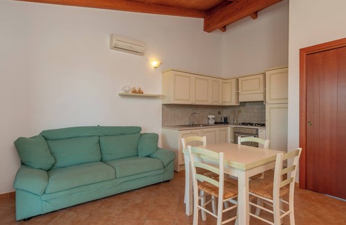 Santa Teresa di Gallura Villa | Pet-Friendly Villa Baticle with Wi-Fi, Garden & Terrace