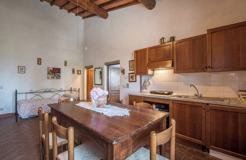 Castiglion Fibocchi Other | Pet-Friendly Apartment Bilocale Prunalbo with Shared Pool & Wi-Fi